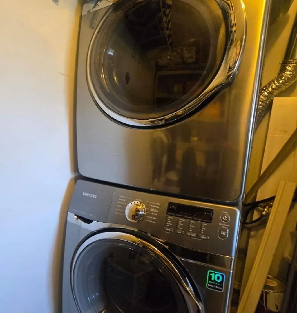 Suite Near Downtown, Bmo, Stampede, Free Parking YYC Apartamento